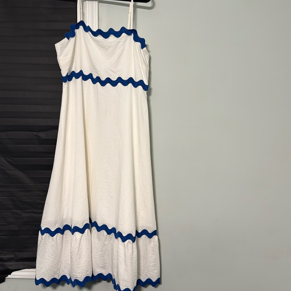 Women’s dress